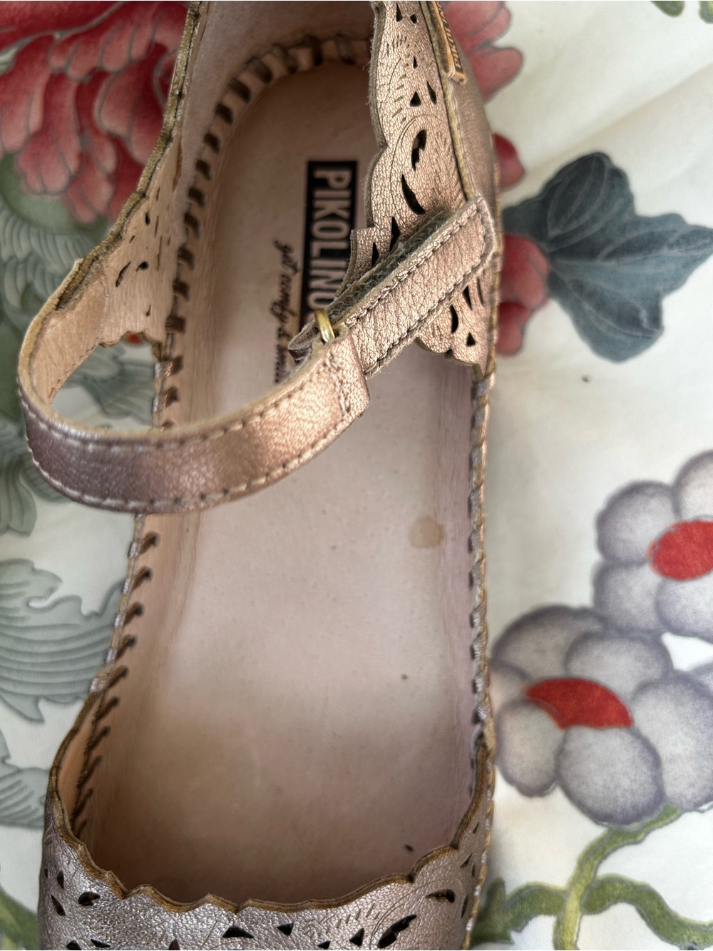 Pikolinos Light Gold Leather Low Wedge Shoe w Straps, Size 38, Size 7.5 to 8 - Picture 5 of 11
